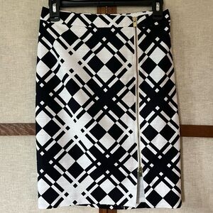 Talbots Black and White Geometric Lined Pencil Skirt Front Zipper NWT - Size 2P